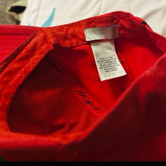 DIOR NEW Red Cap - Picture 3 of 3